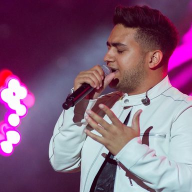 Henrique e Juliano photo 39