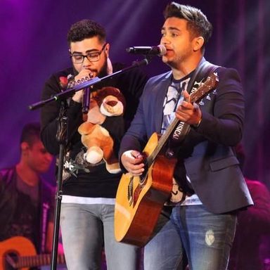 Henrique e Juliano photo 29