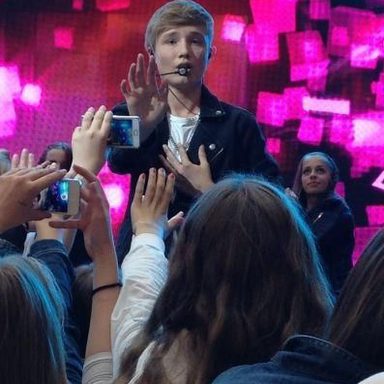 Isac Elliot‎