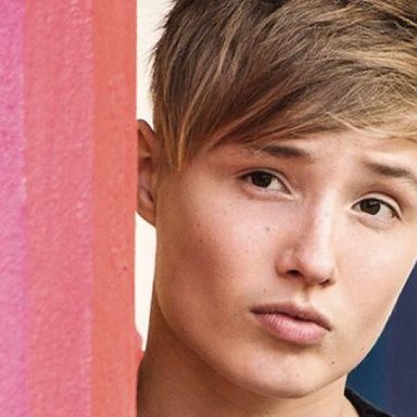 Isac Elliot‎