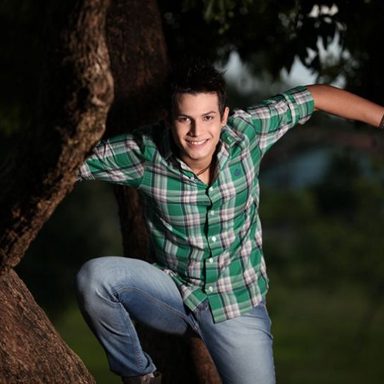 Israel Novaes photo 30