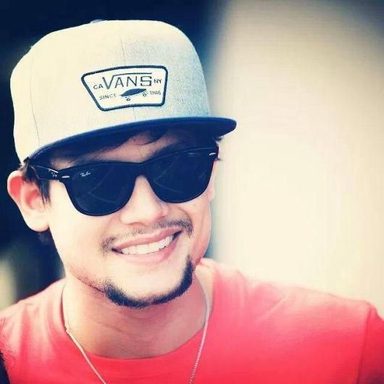 Israel Novaes photo 10