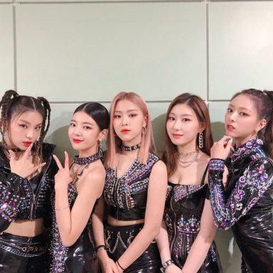 ITZY photo 129