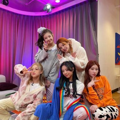 ITZY photo 83