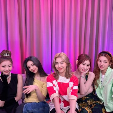 ITZY photo 108
