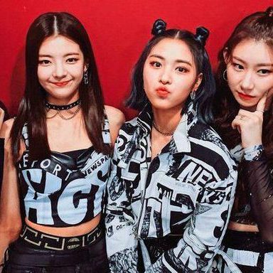ITZY photo 127
