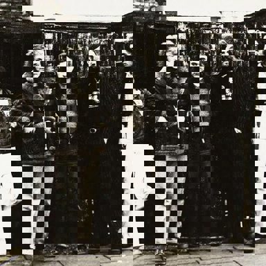 Iron Maiden photo 14