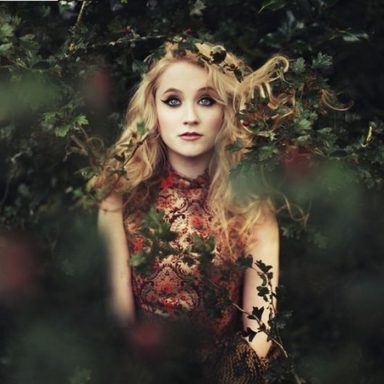 Janet Devlin photo 11