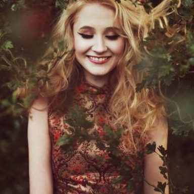 Janet Devlin