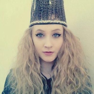 Janet Devlin