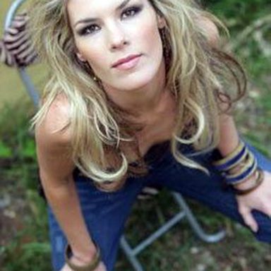 Jennifer Paige