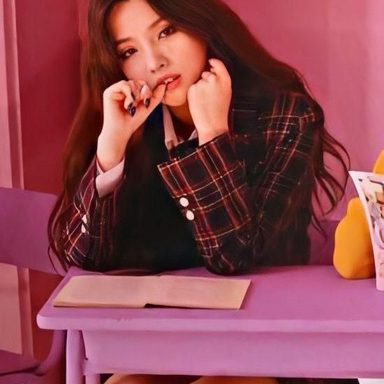 Jeon Soyeon photo 25