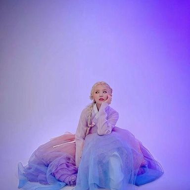 Jeon Soyeon photo 17