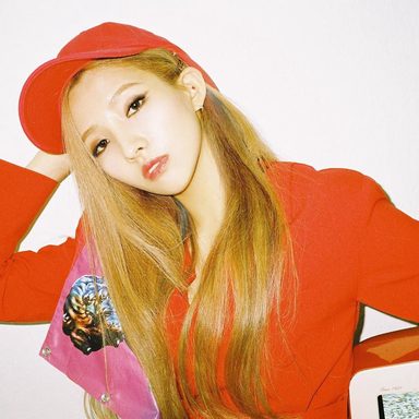 Jeon Soyeon photo 30