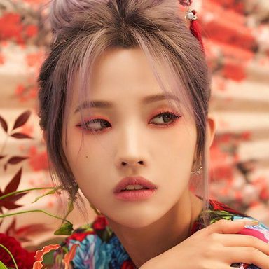 Jeon Soyeon photo 29