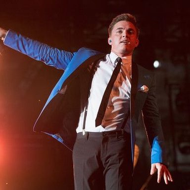 Jesse McCartney photo 44
