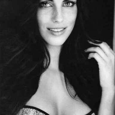 Jessica Lowndes
