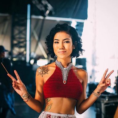 Jhené Aiko photo 9