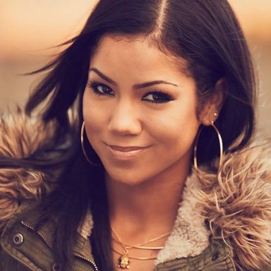 Jhené Aiko photo 12