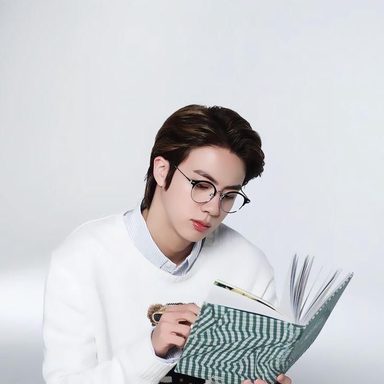 Jin (BTS) photo 10