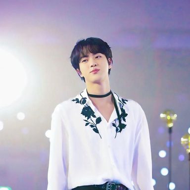 Jin (BTS) photo 11