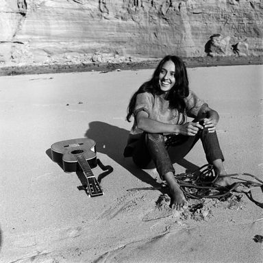 Joan Baez photo 10
