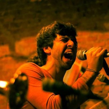 João e Os Poetas de Cabelo Solto