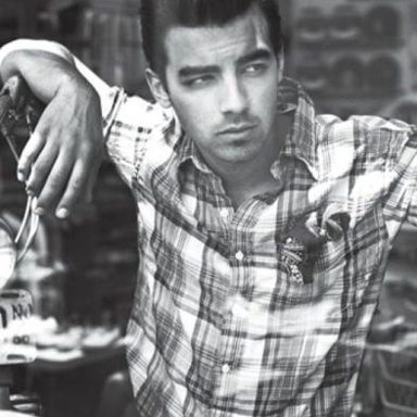 Joe Jonas photo 25