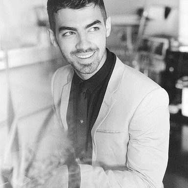 Joe Jonas photo 16