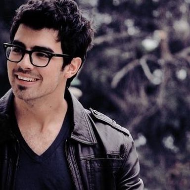 Joe Jonas photo 31