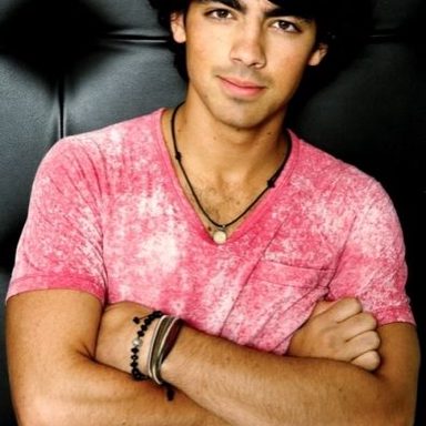 Joe Jonas photo 37