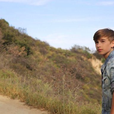 Johnny Orlando photo 30