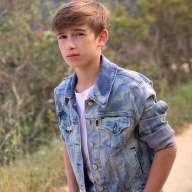 Johnny Orlando photo 27