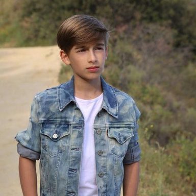 Johnny Orlando photo 22