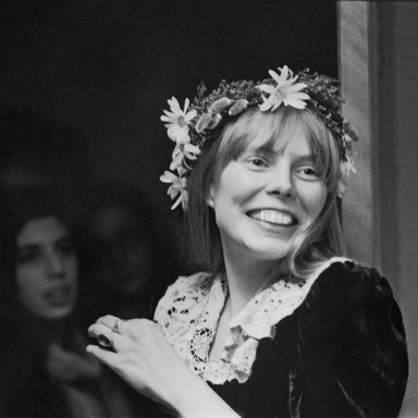 Joni Mitchell photo 18