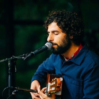 José González