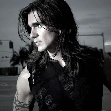 Juanes photo 23