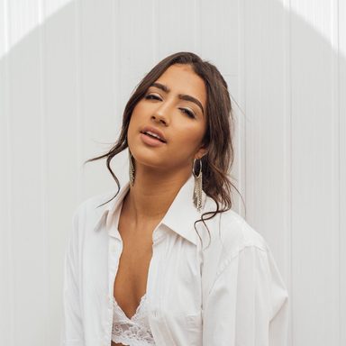 Julia Joia