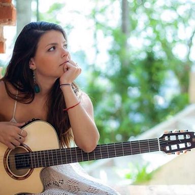 Julia Mestre