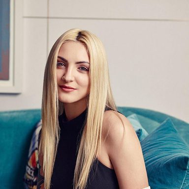 Julia Michaels photo 16