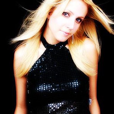 Juliana Lorys photo 9