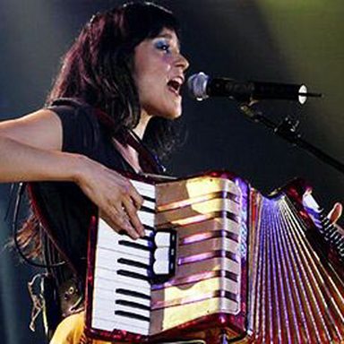 Julieta Venegas photo 13