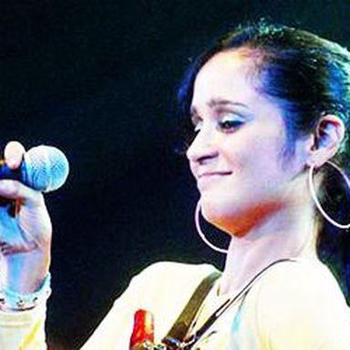 Julieta Venegas photo 17