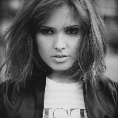 Jullie photo 18
