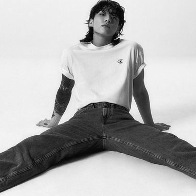 Jungkook (BTS) photo 27