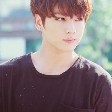 Jungkook (BTS) photo 47