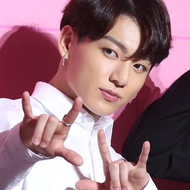 Jungkook (BTS) photo 16
