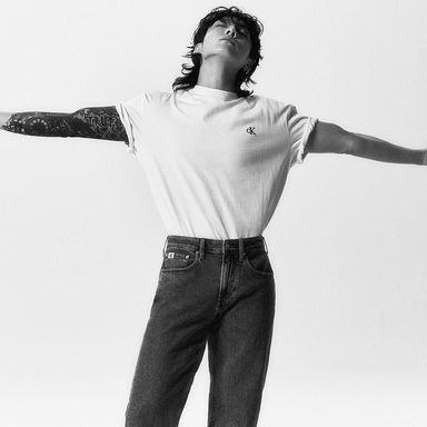 Jungkook (BTS) photo 28