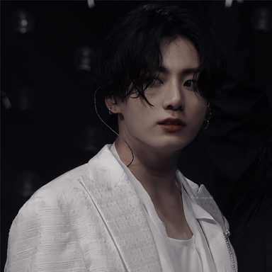 Jungkook (BTS) photo 30