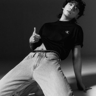 Jungkook (BTS) photo 24